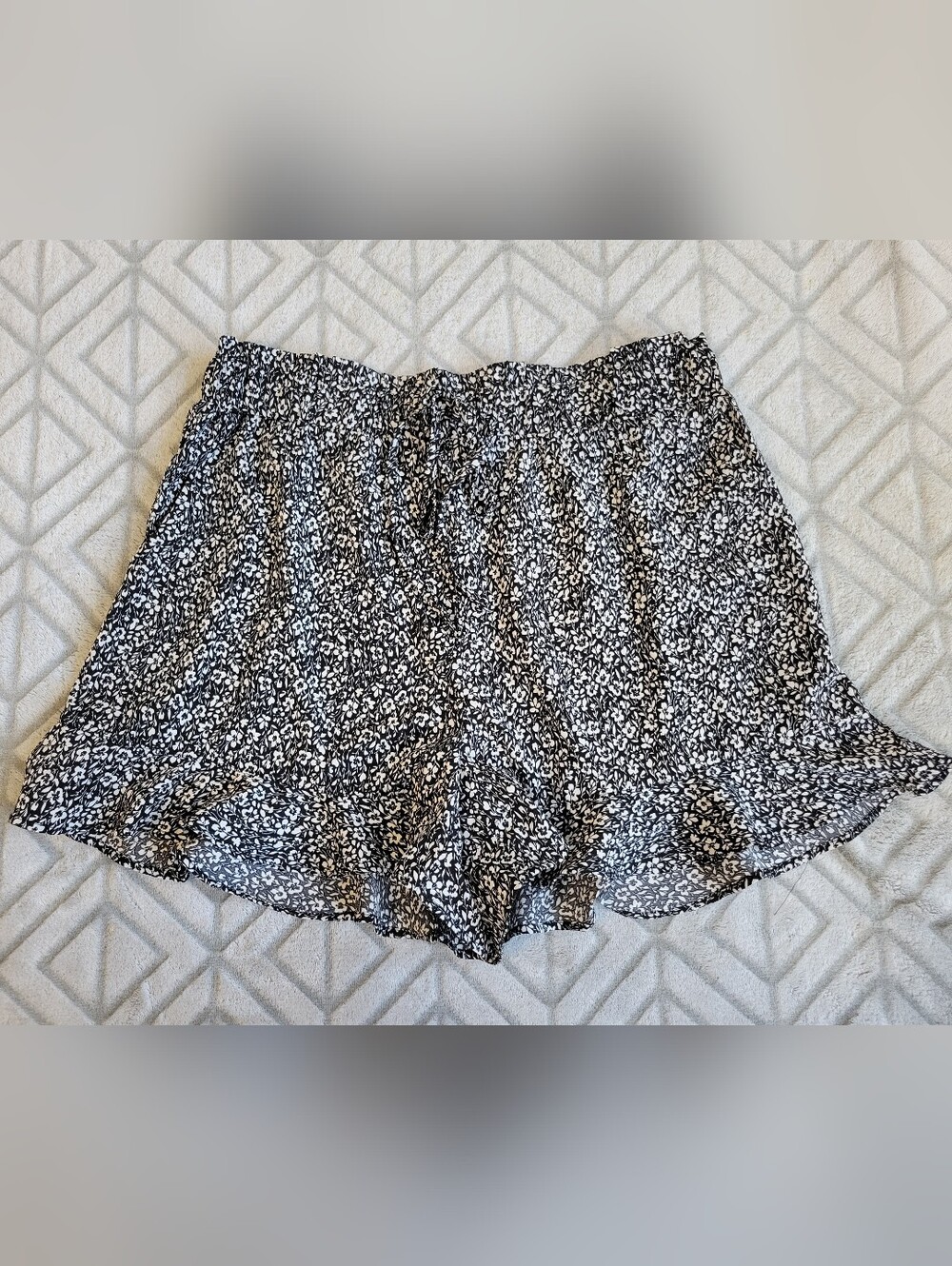 Black and White Floral Women's Shorts with Ruffled Edge